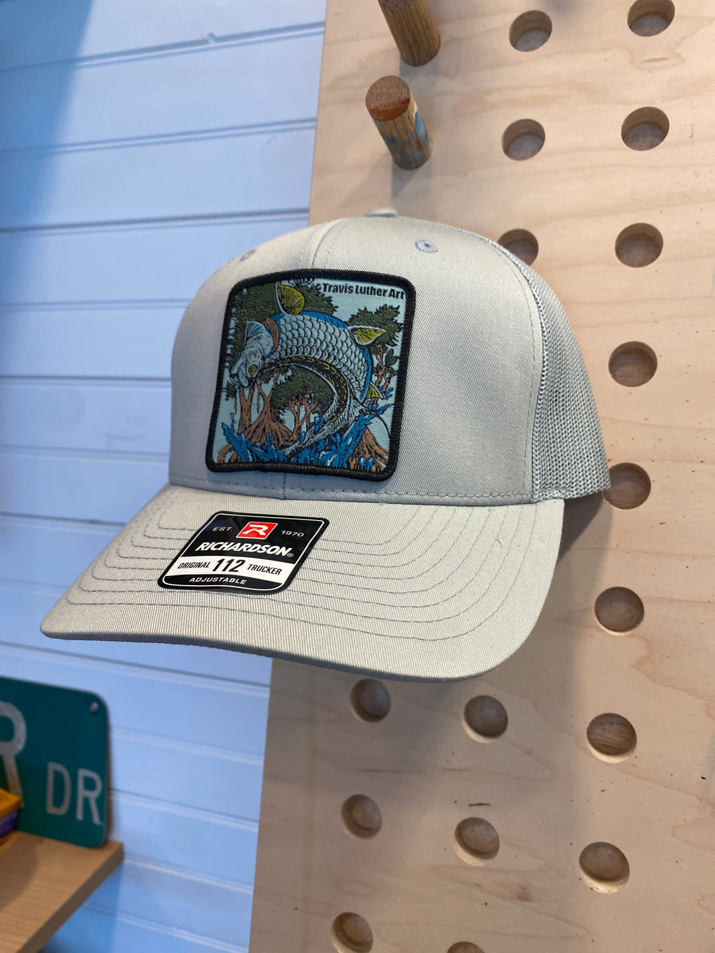 Jumping Tarpon Patch Hat - Light Grey Snapback Trucker