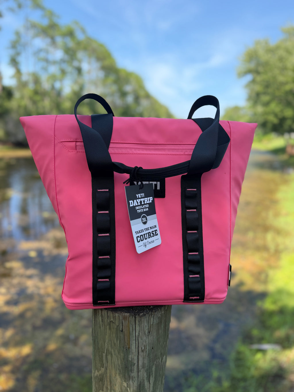 YETI Insulated Tote 20L Spoonbill Artwork