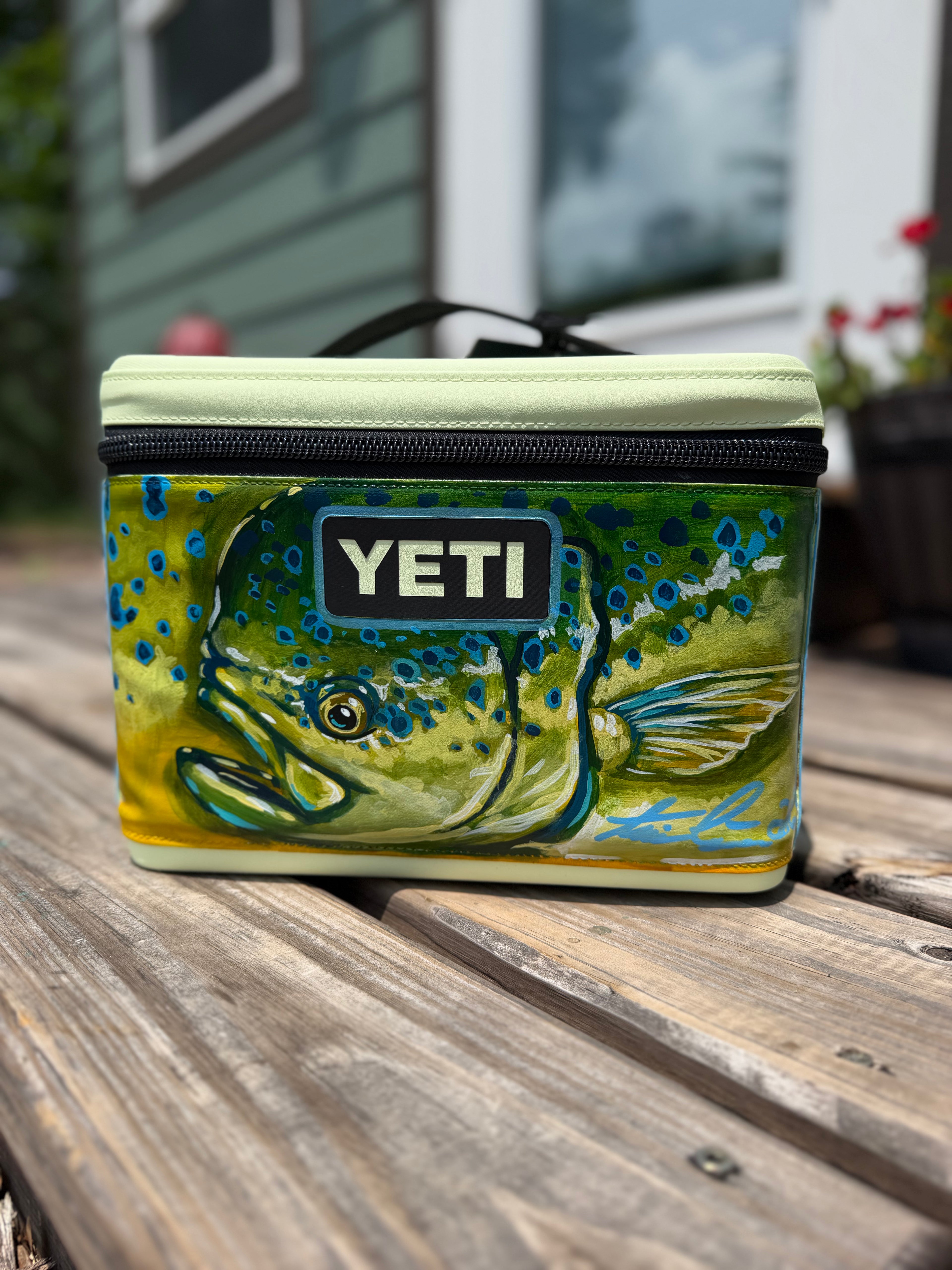 YETI 9L Insulated Snack Box Mahi Mahi Artwork